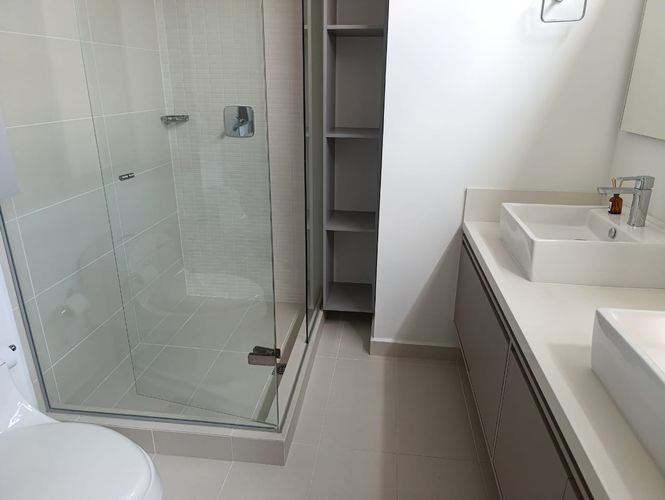 Apartamento de 2 alcobas en arriendo en El Castillo, Medellín, 89 m² · foto 19 de 19