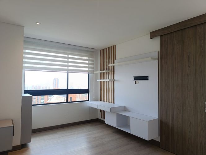 Apartamento de 2 alcobas en arriendo en El Castillo, Medellín, 89 m² · foto 16 de 19