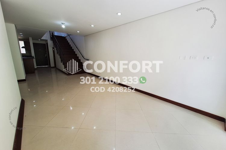 Casa de 4 alcobas en arriendo en Montessori, Envigado, 160 m² · foto 2 de 24
