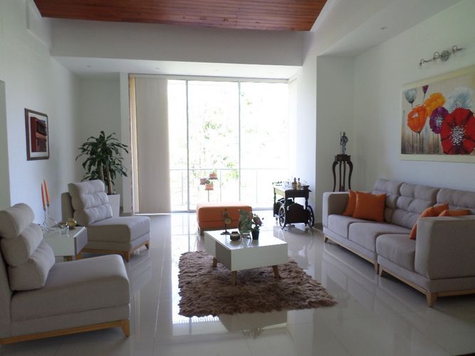 Casa de 6 alcobas en venta en Menzuly, Piedecuesta, 967 m² · foto 8 de 20