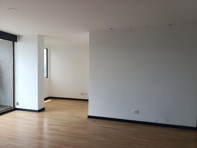 Apartamento de 3 alcobas en venta en El Poblado, Medellín, 89 m² · foto 9 de 18