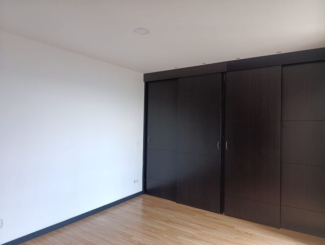 Apartamento de 3 alcobas en venta en El Poblado, Medellín, 89 m² · foto 14 de 18