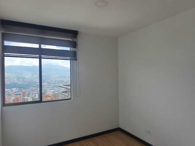 Apartamento de 3 alcobas en venta en El Poblado, Medellín, 89 m² · foto 11 de 18