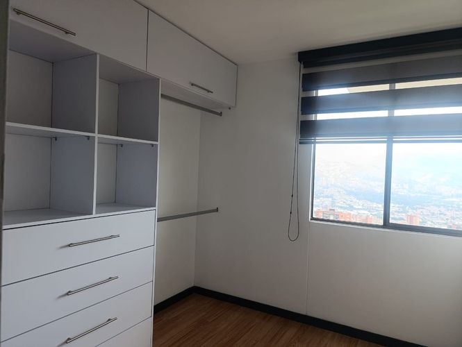 Apartamento de 3 alcobas en venta en El Poblado, Medellín, 89 m² · foto 13 de 18