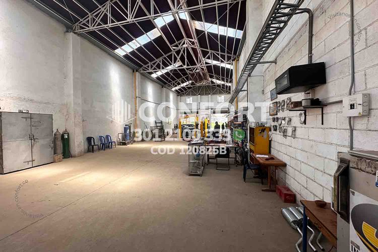 Bodega en arriendo en Jardines De Fe, Bello, 1041 m² · foto 14 de 15