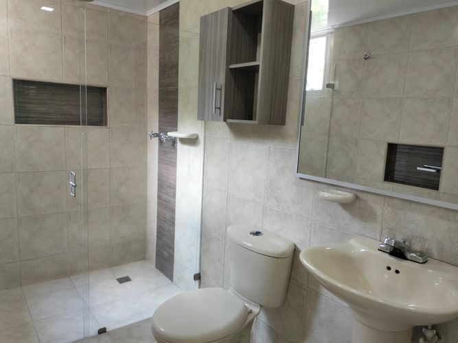 Apartamento de 3 alcobas en arriendo en Castropol, Medellín, 130 m² · foto 16 de 19