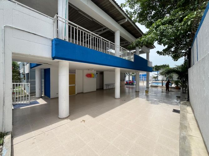 Apartamento de 3 alcobas en venta en Las Trinitarias, Soledad, 49 m² · foto 2 de 24