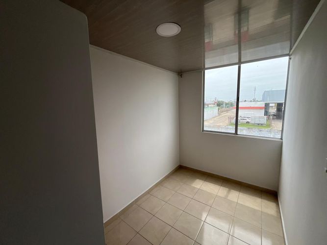 Apartamento de 3 alcobas en venta en Las Trinitarias, Soledad, 49 m² · foto 9 de 24