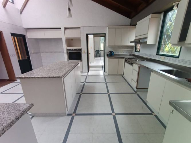 Casa de 6 alcobas en venta en Siberia, Cota, 510 m² · foto 8 de 24