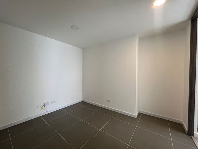 Apartamento de 2 alcobas en arriendo en Cumbres, Envigado, 80 m² · foto 10 de 13