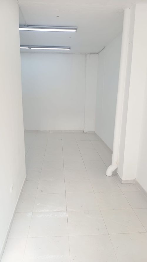 Local en arriendo en Villa Colombia, Cali, 27 m² · foto 9 de 13