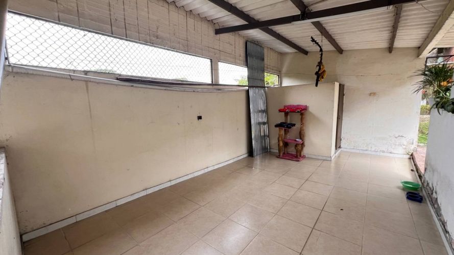 Casa de 4 alcobas en venta en Miramar, Ibagué, 342 m² · foto 10 de 10