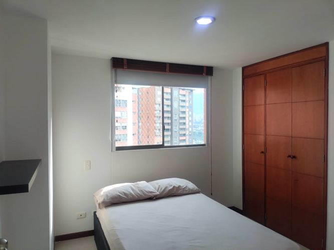 Apartamento de 3 alcobas en venta en El Poblado, Medellín, 142 m² · foto 11 de 18