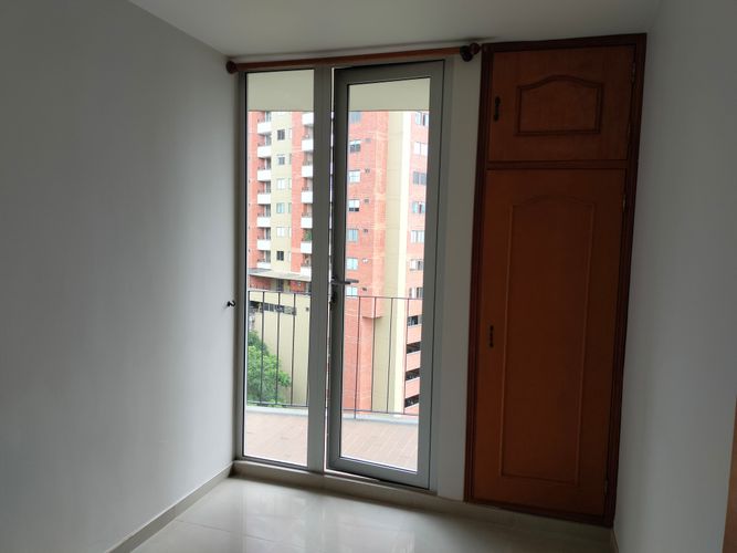 Apartamento de 3 alcobas en venta en El Poblado, Medellín, 80 m² · foto 10 de 16