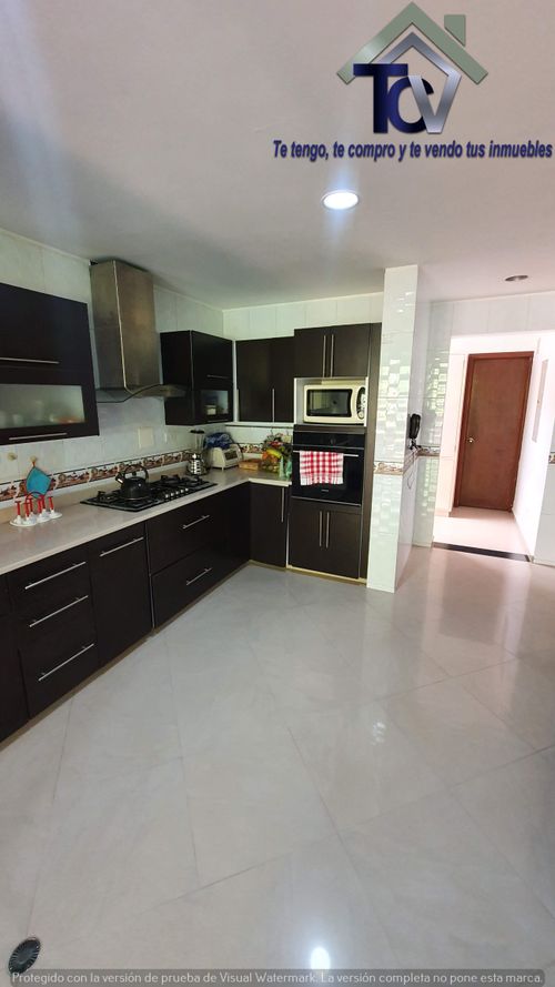 Casa de 5 alcobas en venta en Ruitoque Condominio, Floridablanca, 550 m² · foto 3 de 24