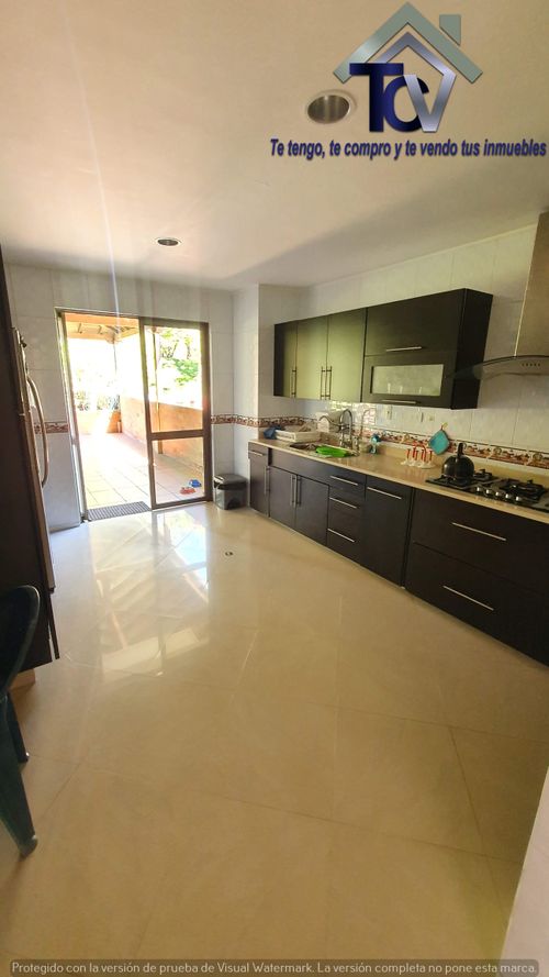 Casa de 5 alcobas en venta en Ruitoque Condominio, Floridablanca, 550 m² · foto 4 de 24