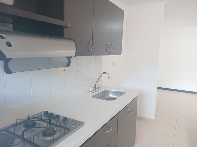 Apartamento en venta en El Poblado, Medellín · foto 5 de 16