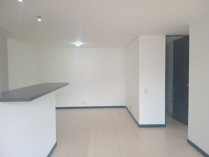 Apartamento en venta en El Poblado, Medellín · foto 7 de 16