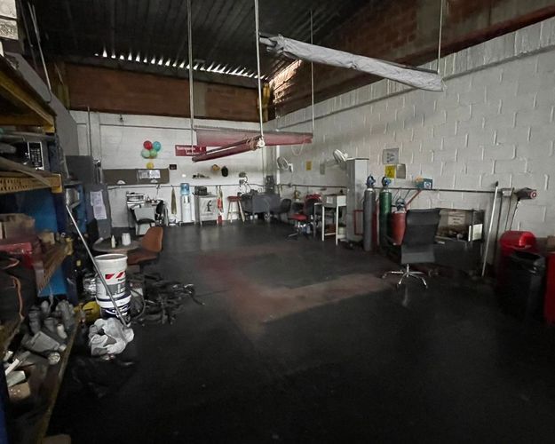 Bodega en arriendo en Entre Amigos, Sabaneta, 1320 m² · foto 3 de 20