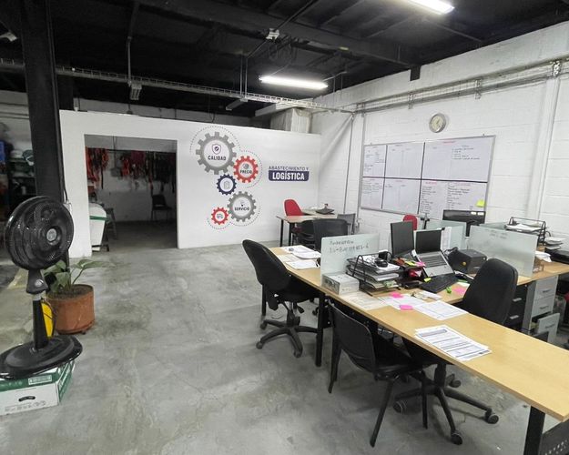 Bodega en arriendo en Entre Amigos, Sabaneta, 1320 m² · foto 6 de 20
