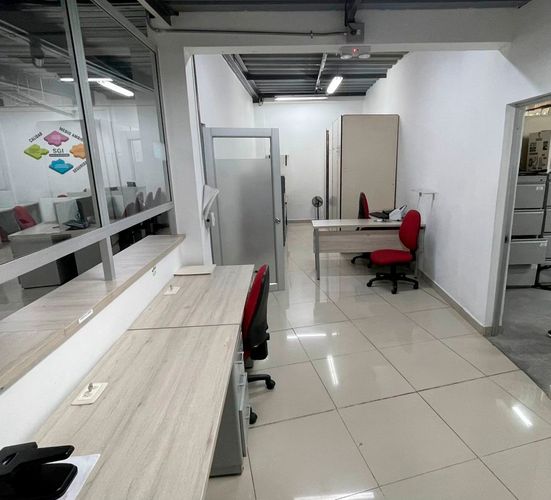 Bodega en arriendo en Entre Amigos, Sabaneta, 1320 m² · foto 15 de 20