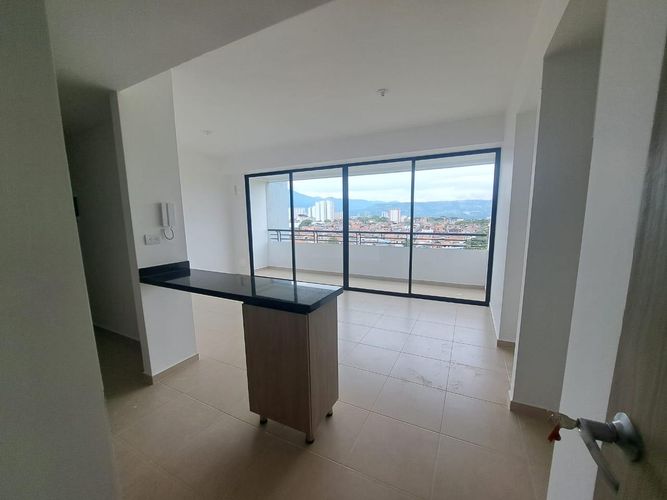 Apartamento de 3 alcobas en venta en Granjas De Provenza, Bucaramanga, 83 m² · foto 2 de 14