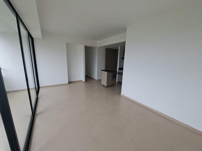 Apartamento de 3 alcobas en venta en Granjas De Provenza, Bucaramanga, 83 m² · foto 6 de 14