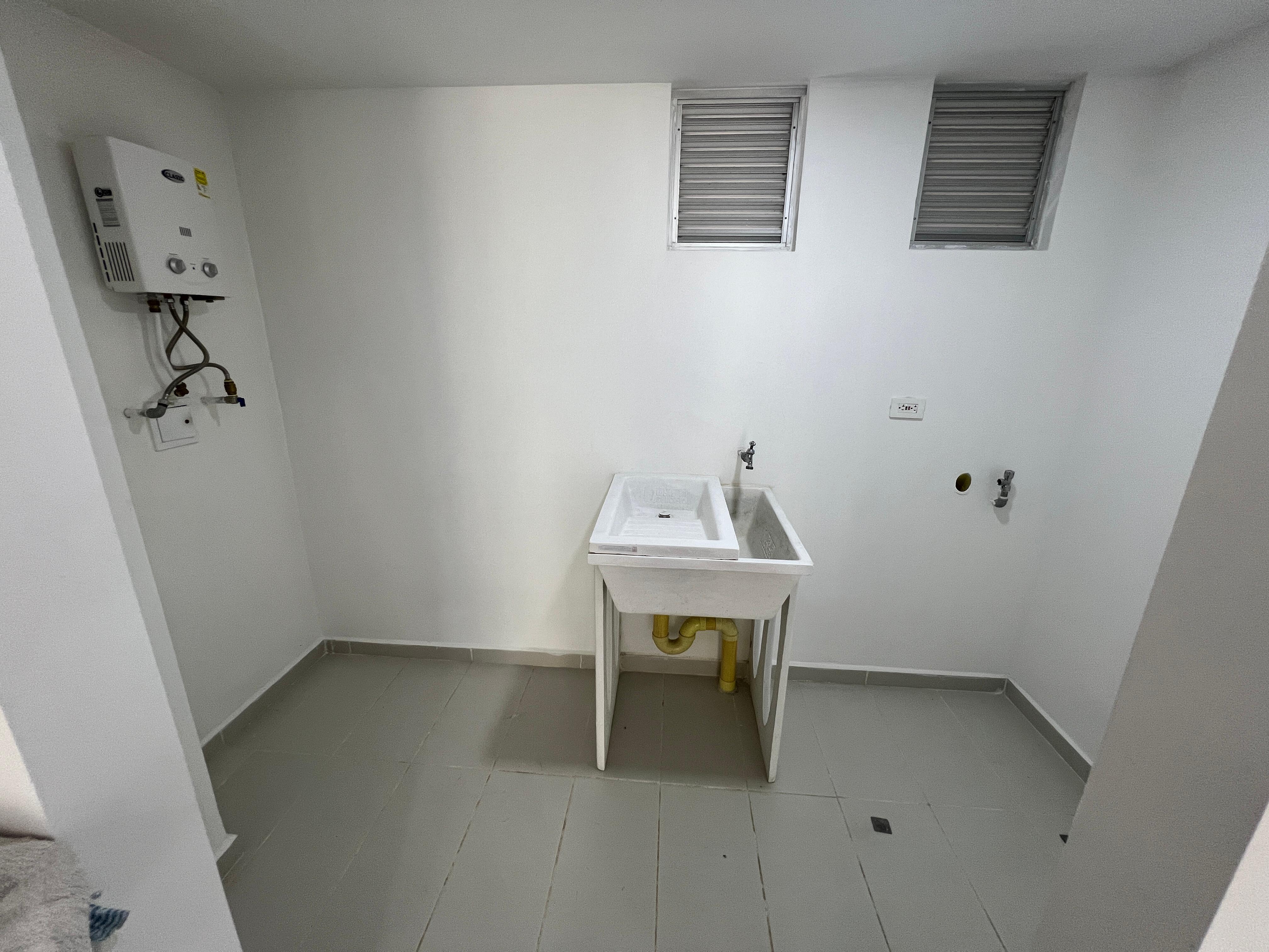 Apartamento en venta en Pinares, Pereira · foto 7 de 13
