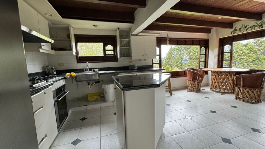 Casa de 3 alcobas en venta en Altos De Yerbabuena, Chía, 435 m² · foto 16 de 24