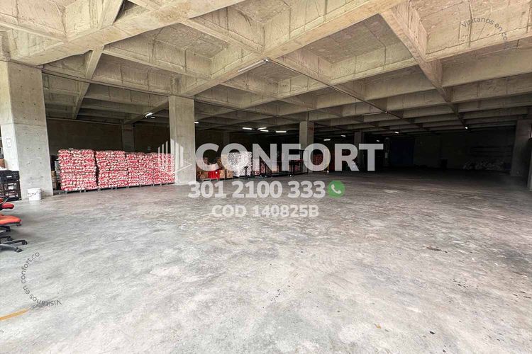 Bodega en arriendo en Actividad Multiple, Copacabana, 556 m² · foto 2 de 7