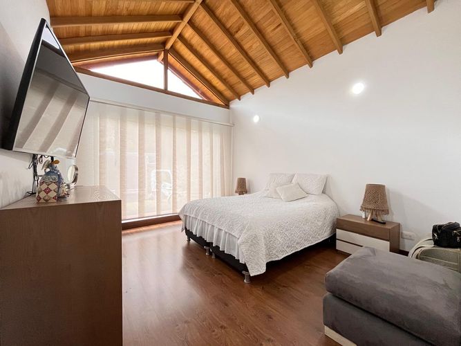 Casa de 3 alcobas en venta en El Retiro, 271 m² · foto 11 de 20