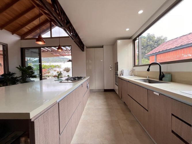 Casa de 3 alcobas en venta en El Retiro, 271 m² · foto 9 de 20