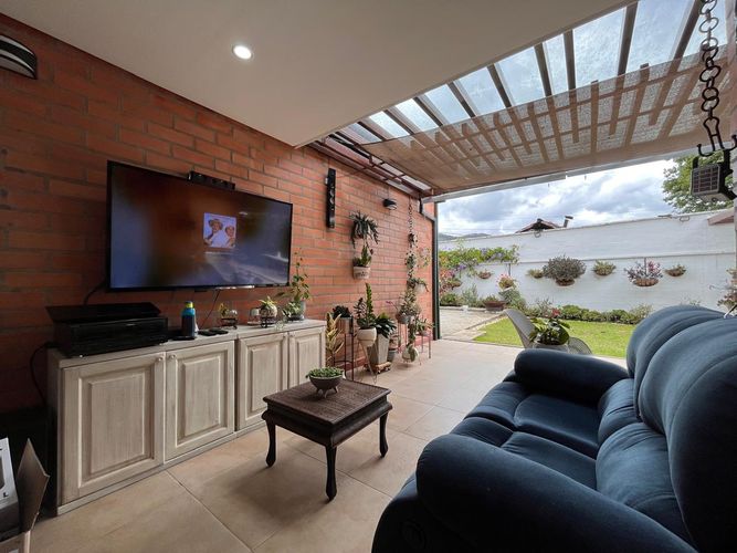 Casa de 3 alcobas en venta en El Retiro, 271 m² · foto 4 de 20