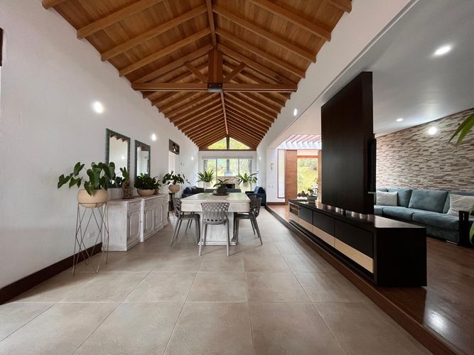 Casa de 3 alcobas en venta en El Retiro, 271 m² · foto 6 de 20