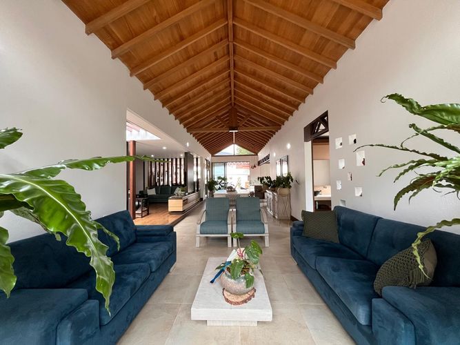 Casa de 3 alcobas en venta en El Retiro, 271 m² · foto 3 de 20