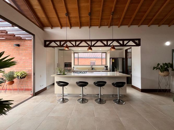 Casa de 3 alcobas en venta en El Retiro, 271 m² · foto 7 de 20