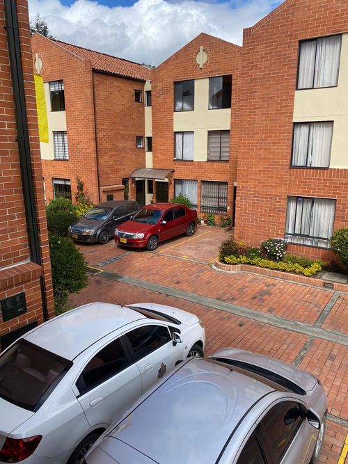 Casa de 3 alcobas en venta en Portales Del Norte, Bogotá, 100 m² · foto 22 de 24