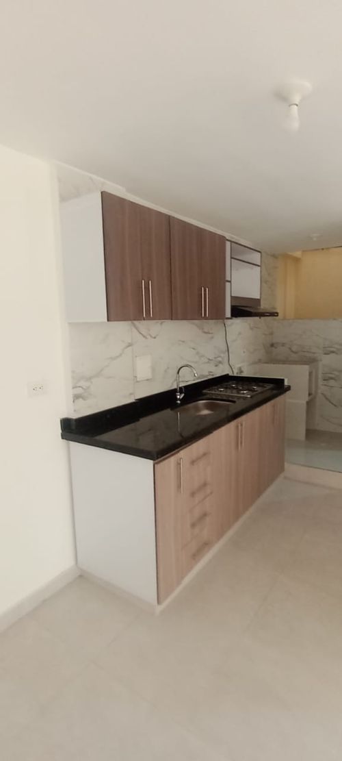 Apartamento de 2 alcobas en venta en Cedro, Girón, 54 m² · foto 7 de 17