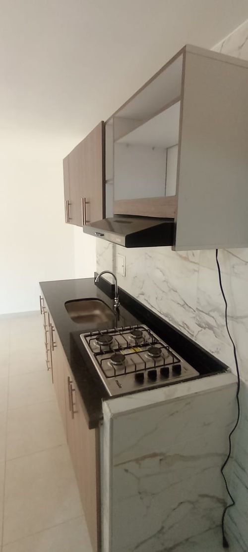 Apartamento de 2 alcobas en venta en Cedro, Girón, 54 m² · foto 8 de 17