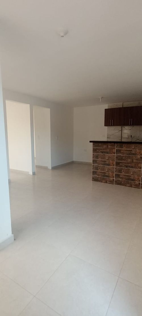 Apartamento de 2 alcobas en venta en Cedro, Girón, 54 m² · foto 9 de 17