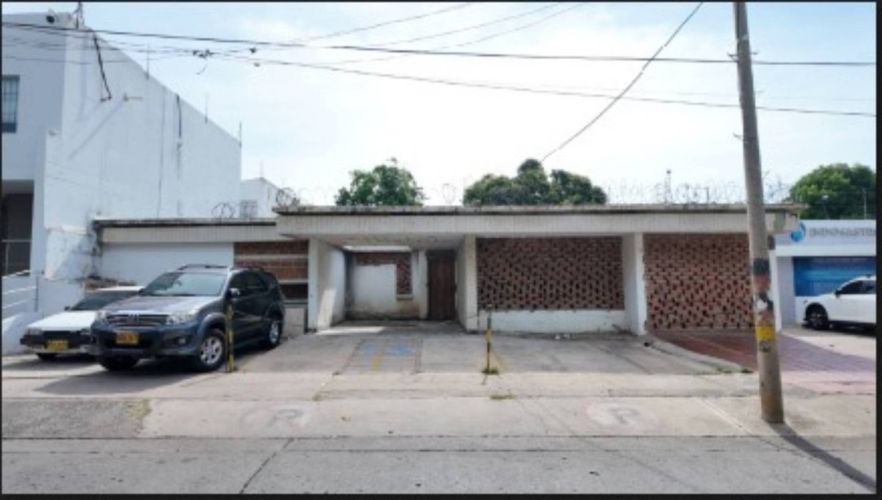 Casa de 3 alcobas en venta en Loperena, Bucaramanga, 554 m² · foto 3 de 3
