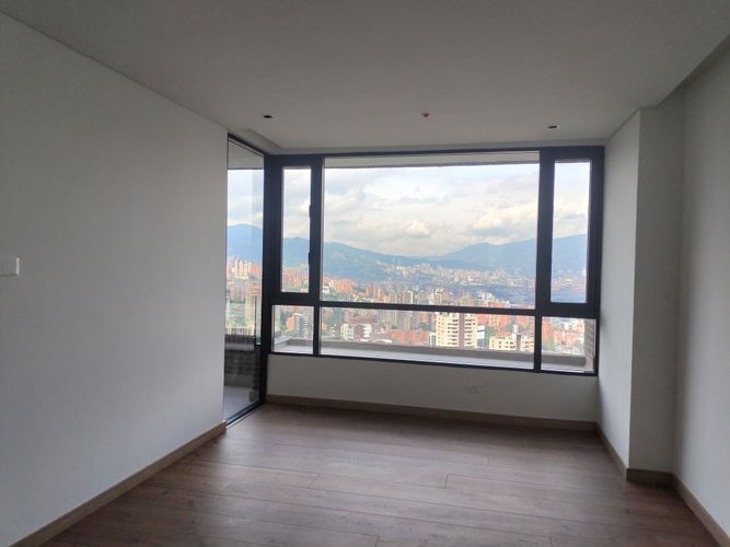 Apartamento de 3 alcobas en venta en El Poblado, Medellín, 140 m² · foto 12 de 19