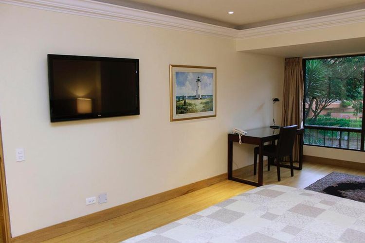 Apartamento de 2 alcobas en venta en La Carolina, Bogotá, 117 m² · foto 6 de 12
