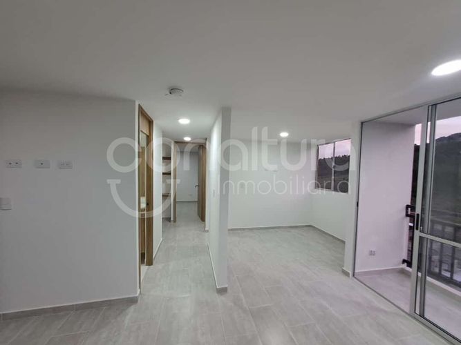 Apartamento de 3 alcobas en venta en Urbanizacion Palmar De Serramonte, Bello, 55 m² · foto 5 de 14