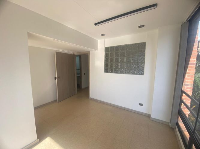 Oficina en arriendo en Astorga, Medellín, 65 m² · foto 5 de 18