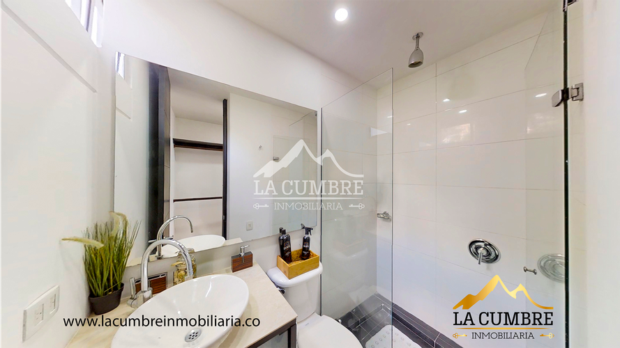 Apartamento de 3 alcobas en arriendo en Las Lomas, Medellín, 180 m² · foto 18 de 20