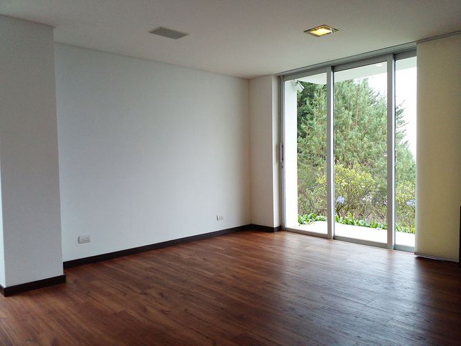 Casa de 5 alcobas en venta en Loma Del Chocho, Envigado, 540 m² · foto 18 de 20