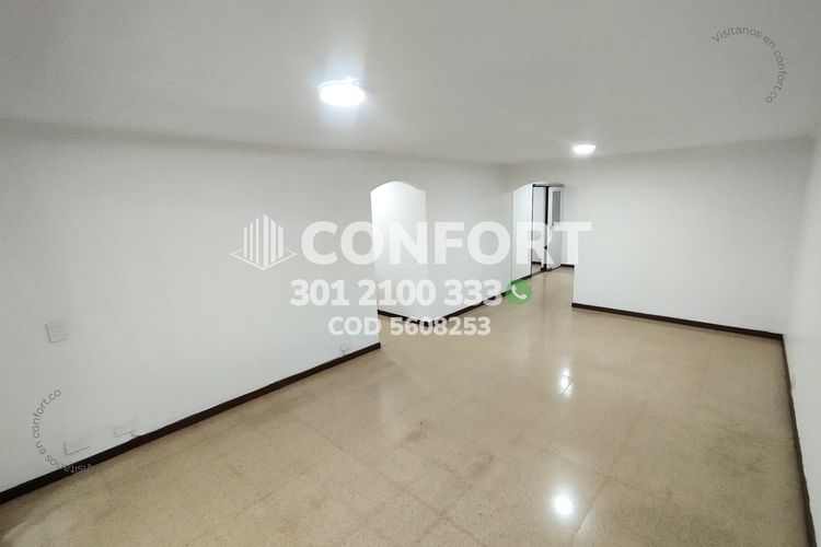 Apartamento de 3 alcobas en arriendo en Conquistadores, Medellín, 131 m² · foto 4 de 24