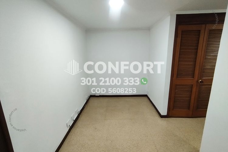 Apartamento de 3 alcobas en arriendo en Conquistadores, Medellín, 131 m² · foto 6 de 24