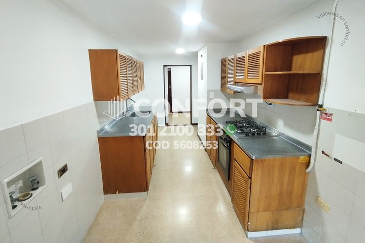Apartamento de 3 alcobas en arriendo en Conquistadores, Medellín, 131 m² · foto 8 de 24